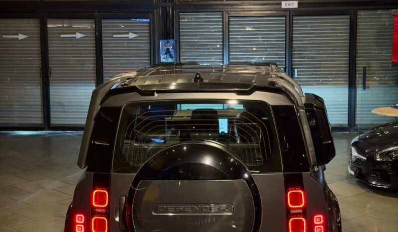 
								LAND ROVER DEFENDER 110 HSE 7-SEATER full									