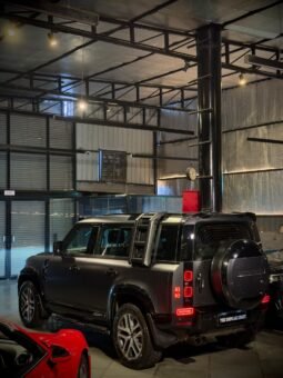 
										LAND ROVER DEFENDER 110 HSE 7-SEATER full									
