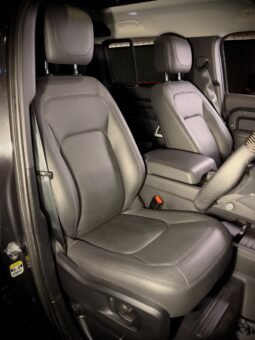 
										LAND ROVER DEFENDER 110 HSE 7-SEATER full									