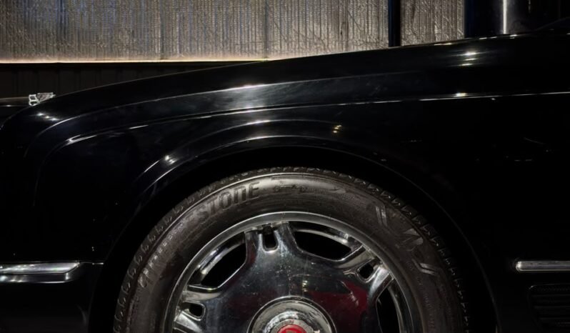 
								BENTLEY ARNAGE RED LABEL LWB — FINAL EDITION full									
