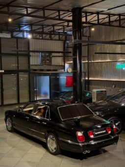
										BENTLEY ARNAGE RED LABEL LWB — FINAL EDITION full									
