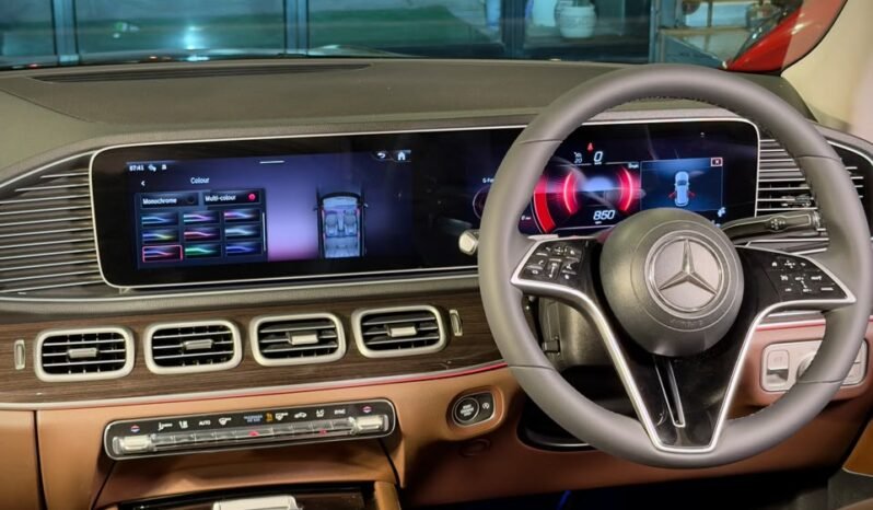 
								MERCEDES-BENZ GLE 300d EWB full									