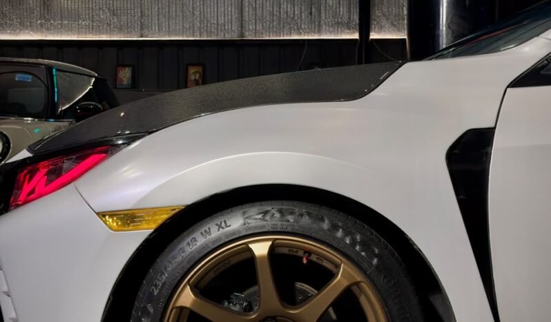
								HONDA CIVIC 10TH GEN full									