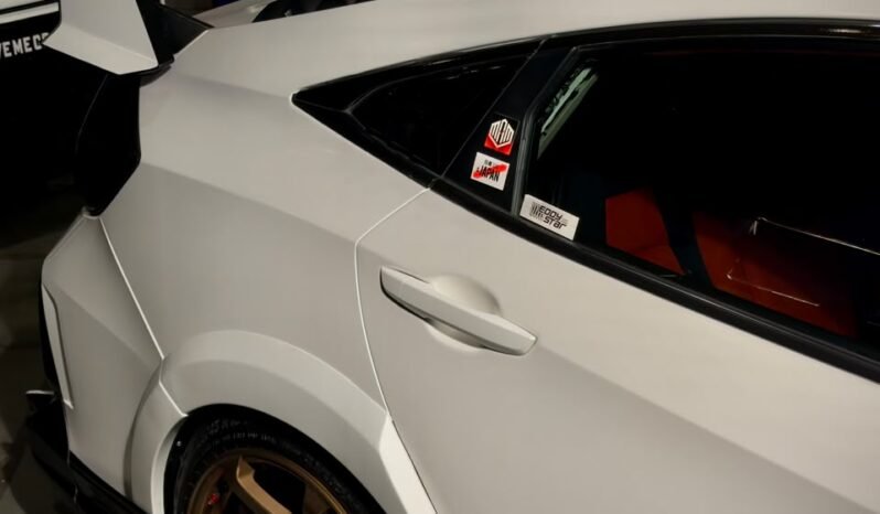 
								HONDA CIVIC 10TH GEN full									