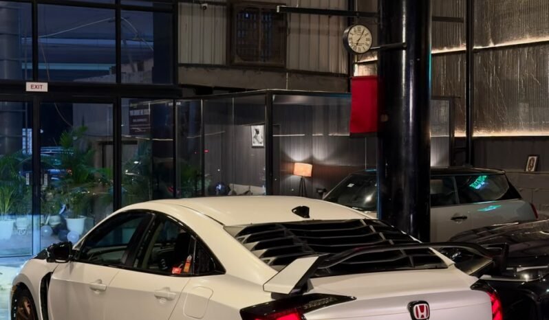 
								HONDA CIVIC 10TH GEN full									