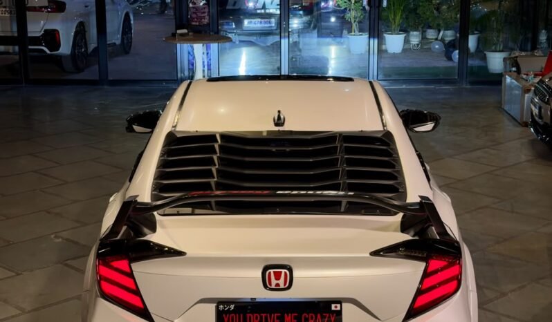 
								HONDA CIVIC 10TH GEN full									