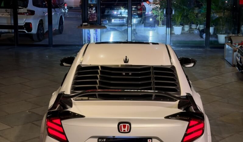 
								HONDA CIVIC 10TH GEN full									